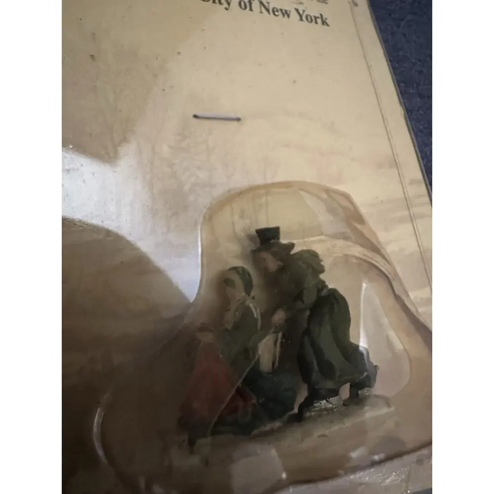 Currier & Ives Village Accessories Lot Deer Skaters Winter Figures 2002 New